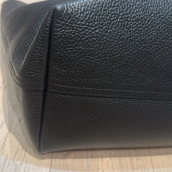 Cuyana Structured Black Leather Tote Bag - Like New! - Picture 11 of 16